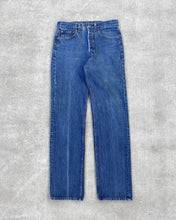 Load image into Gallery viewer, 1990s Levi&#39;s Indigo Wash 501 - Size 31 x 34
