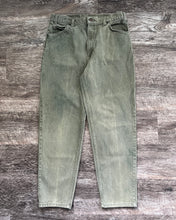 Load image into Gallery viewer, 1990s Levi&#39;s Sun Faded Olive Green Orange Tab 550 - Size 33 x 30
