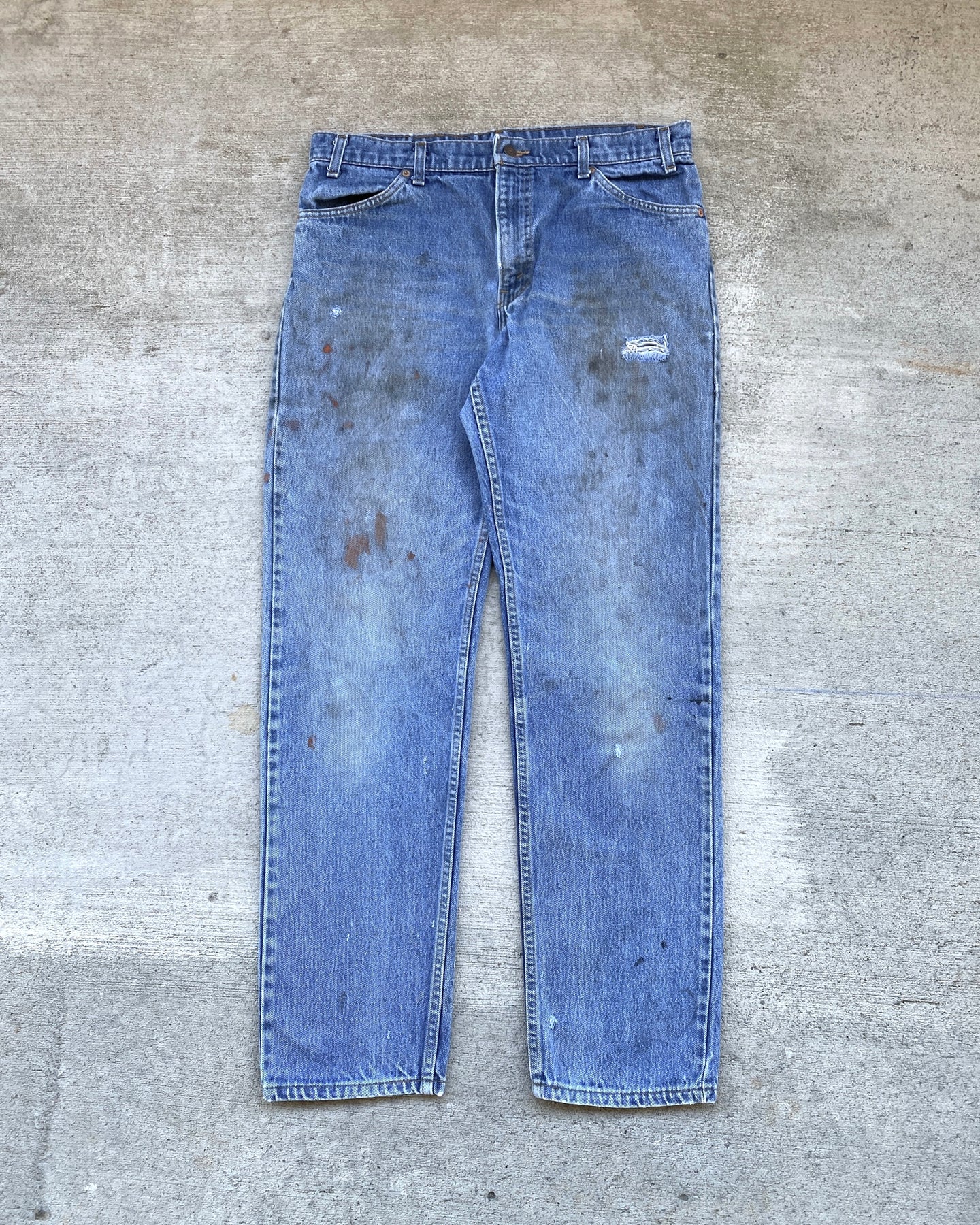 1990s Levi's Stained and Distressed Orange Tab 506 - Size 35 x 32
