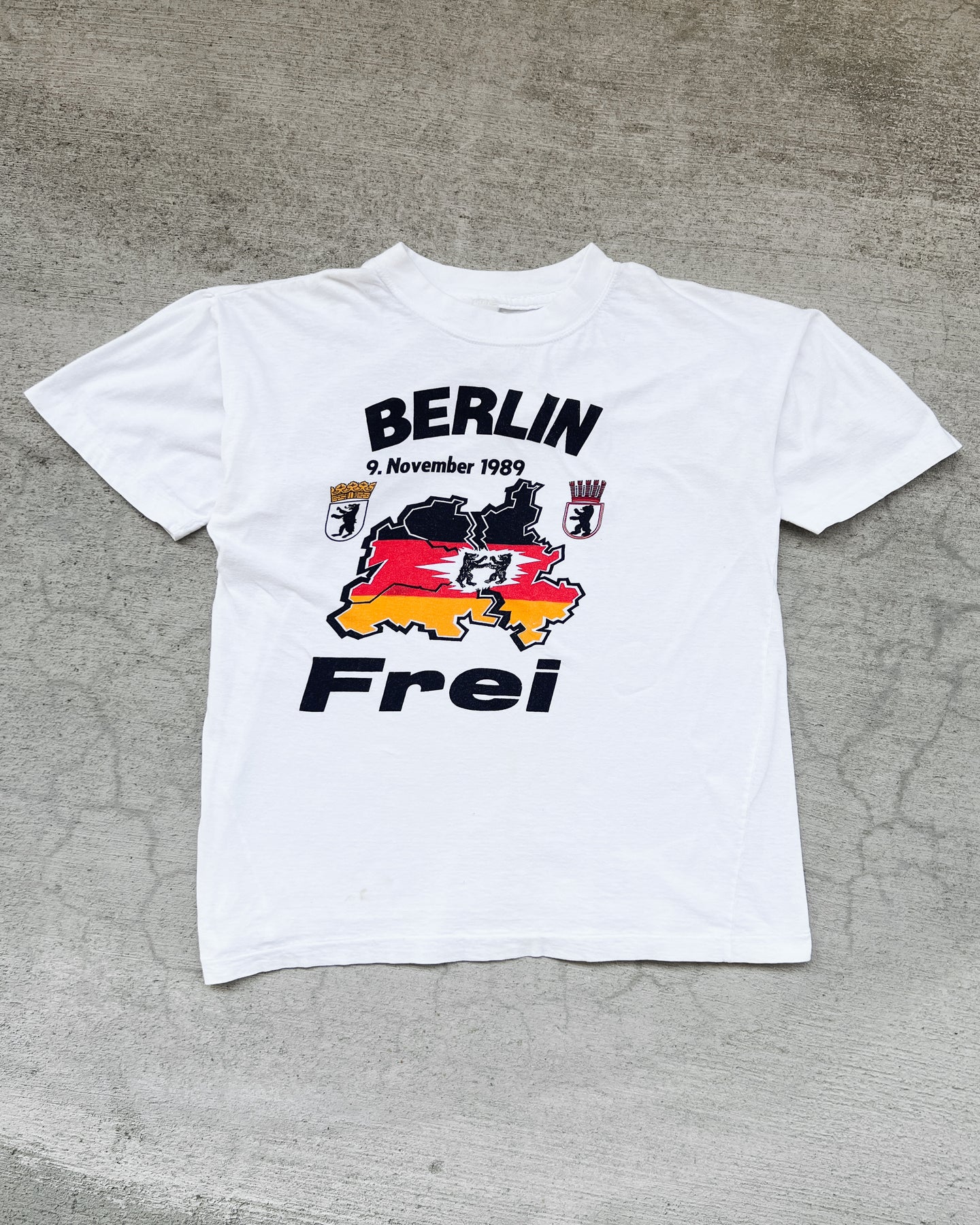 1980s Berlin is Free German Single Stitch Tee - Size Small