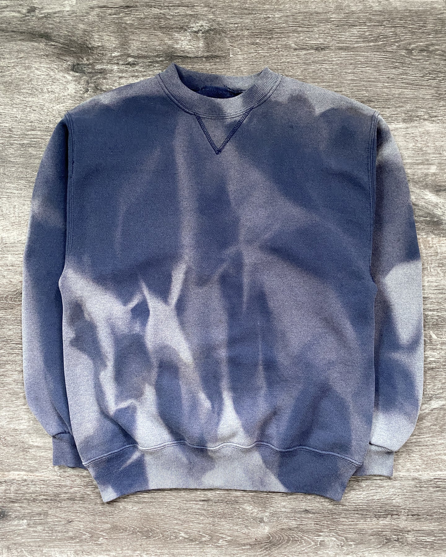 1990s Sun Faded Navy Crewneck Sweatshirt - Size Large
