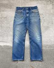 Load image into Gallery viewer, 1990s Levi&#39;s Worn In 505 - Size 33 x 29
