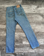 Load image into Gallery viewer, 1990s Levi&#39;s Well Worn Dirt Wash 501 - Size 29 x 31
