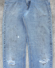 Load image into Gallery viewer, 1990s Levi&#39;s Dirty and Distressed 505 - Size 29 x 35
