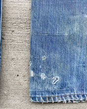 Load image into Gallery viewer, 1970s Levi&#39;s Patched and Repaired Selvedge 505 - Size 34 x 32
