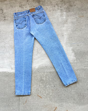 Load image into Gallery viewer, 1990s Levi&#39;s Medium Wash 505 - Size 34 x 34
