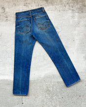 Load image into Gallery viewer, 1970s Levi&#39;s Well Worn 505 with Talon Zip - Size 30 x 30

