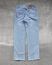 Load image into Gallery viewer, 1990s Levi&#39;s Light Wash 505 with Raw Hem - Size 32 x 32
