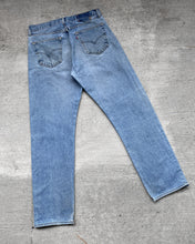 Load image into Gallery viewer, 1990s Levi&#39;s Light Wash 501 - Size 36 x 33
