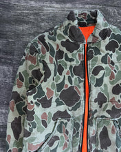 Load image into Gallery viewer, 1980s Camo Hunting Puffer Jacket - Size Large
