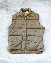 Load image into Gallery viewer, 1990s Woolrich Puffer Vest - Size Small
