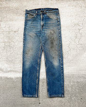 Load image into Gallery viewer, 1990s Levi&#39;s Dirty Wash 505 Orange Tab - Size 31 x 30
