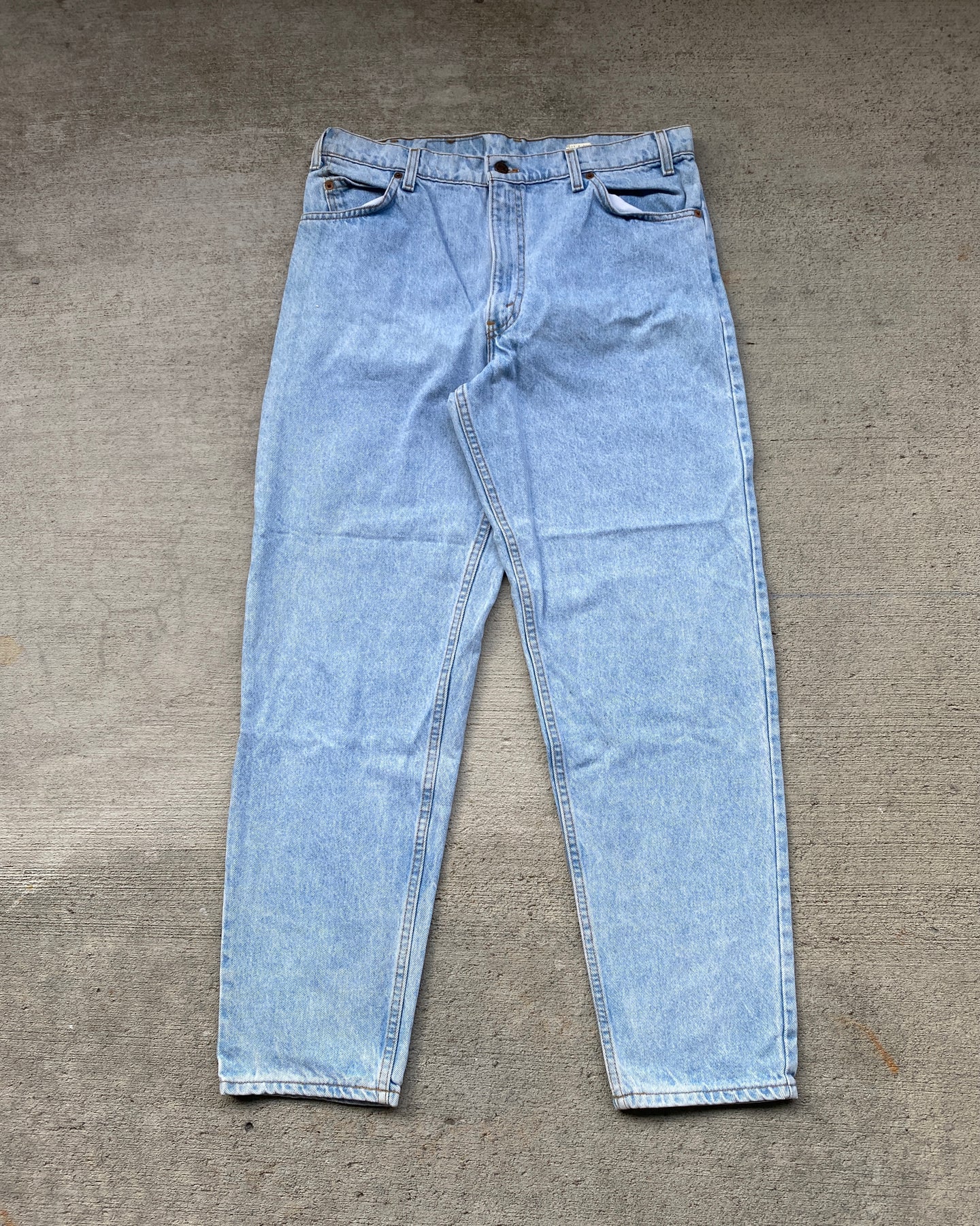 1990s Levi's 550 Orange Tab Jeans - Size 34 x 31