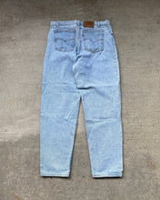 Load image into Gallery viewer, 1990s Levi&#39;s 550 Orange Tab Jeans - Size 34 x 31
