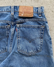 Load image into Gallery viewer, 1990s Levi&#39;s 550 Mid Wash Jeans - Size 29 x 29
