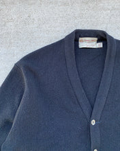 Load image into Gallery viewer, 1970s Towne And King Cardigan Sweater - Size Medium
