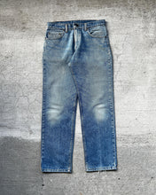 Load image into Gallery viewer, 1990s Levi&#39;s Well Worn 505 - Size 31 x 30
