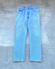 Load image into Gallery viewer, 1990s Levi&#39;s Orange Tab 505 Light Wash Jeans - Size 34 x 32

