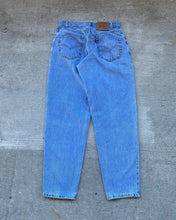 Load image into Gallery viewer, 1990s Levi&#39;s Light Wash 560 - Size 31 x 31
