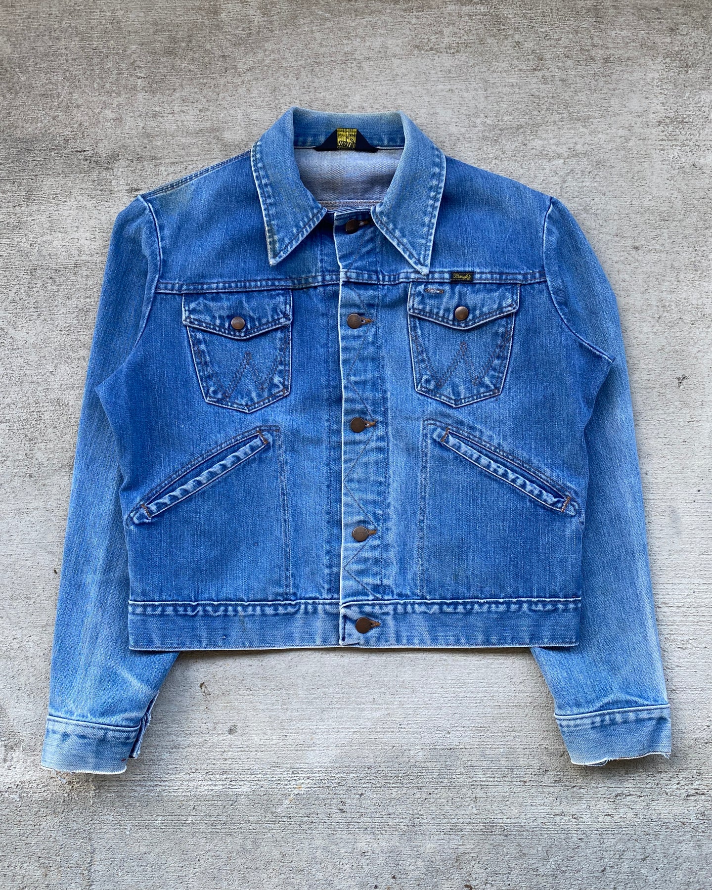 1980s Wrangler Denim Trucker Jacket with Cropped Fit- Size M