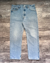 Load image into Gallery viewer, 1990s Levi&#39;s Medium Wash 501 - Size 36 x 30

