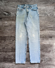 Load image into Gallery viewer, 1990s Levi&#39;s Distressed Light Wash 550 - Size 28 x 33
