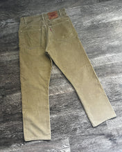 Load image into Gallery viewer, 1990s Levi&#39;s Tan Corduroy 517 - Size 32 x 30
