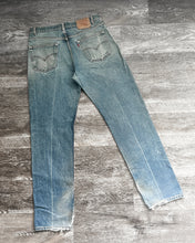 Load image into Gallery viewer, 1990s Levi&#39;s Well Worn 505 - Size 34 x 34

