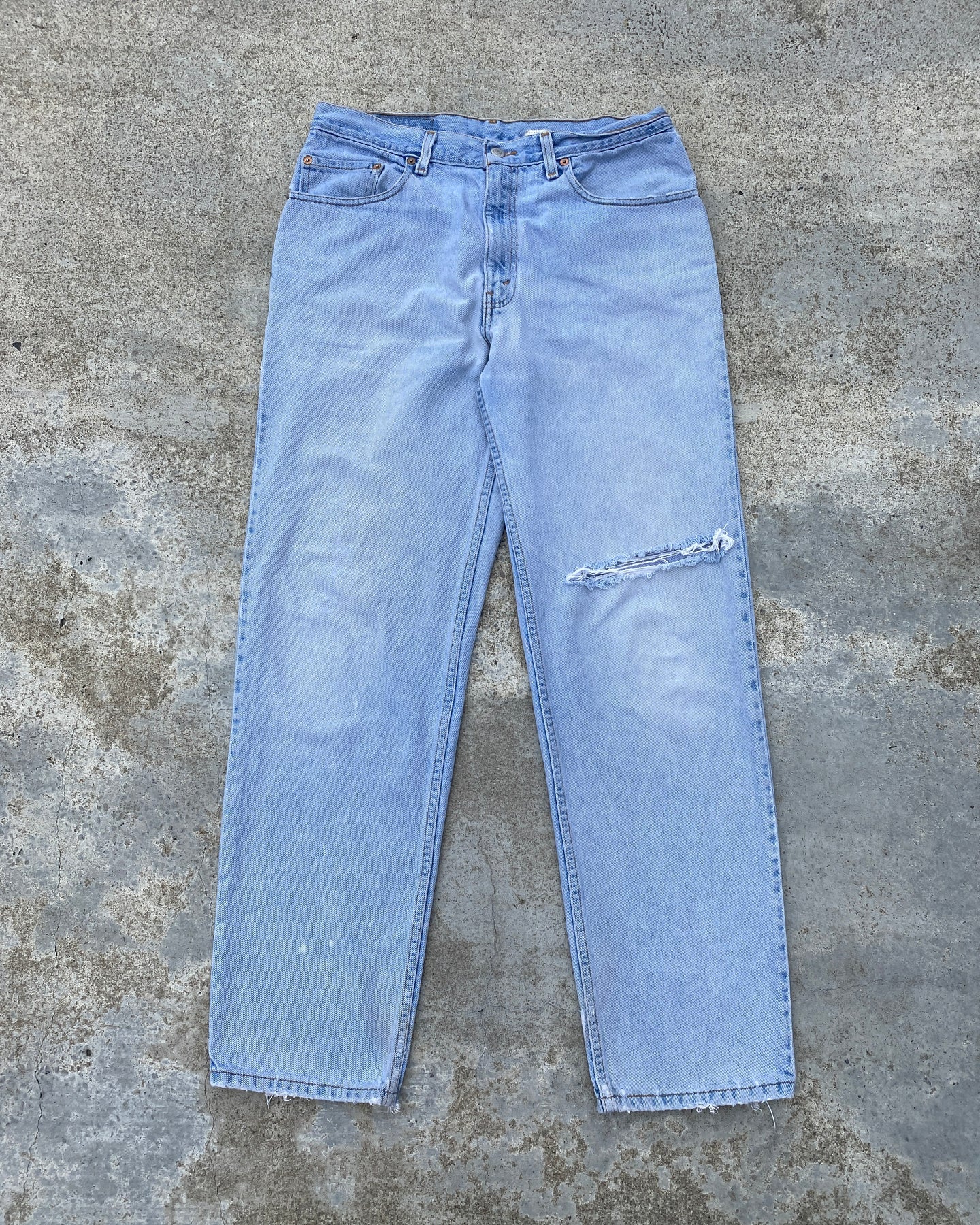 1990s Levi's 550 Blowout Light Wash Jeans - Size 34 x 31