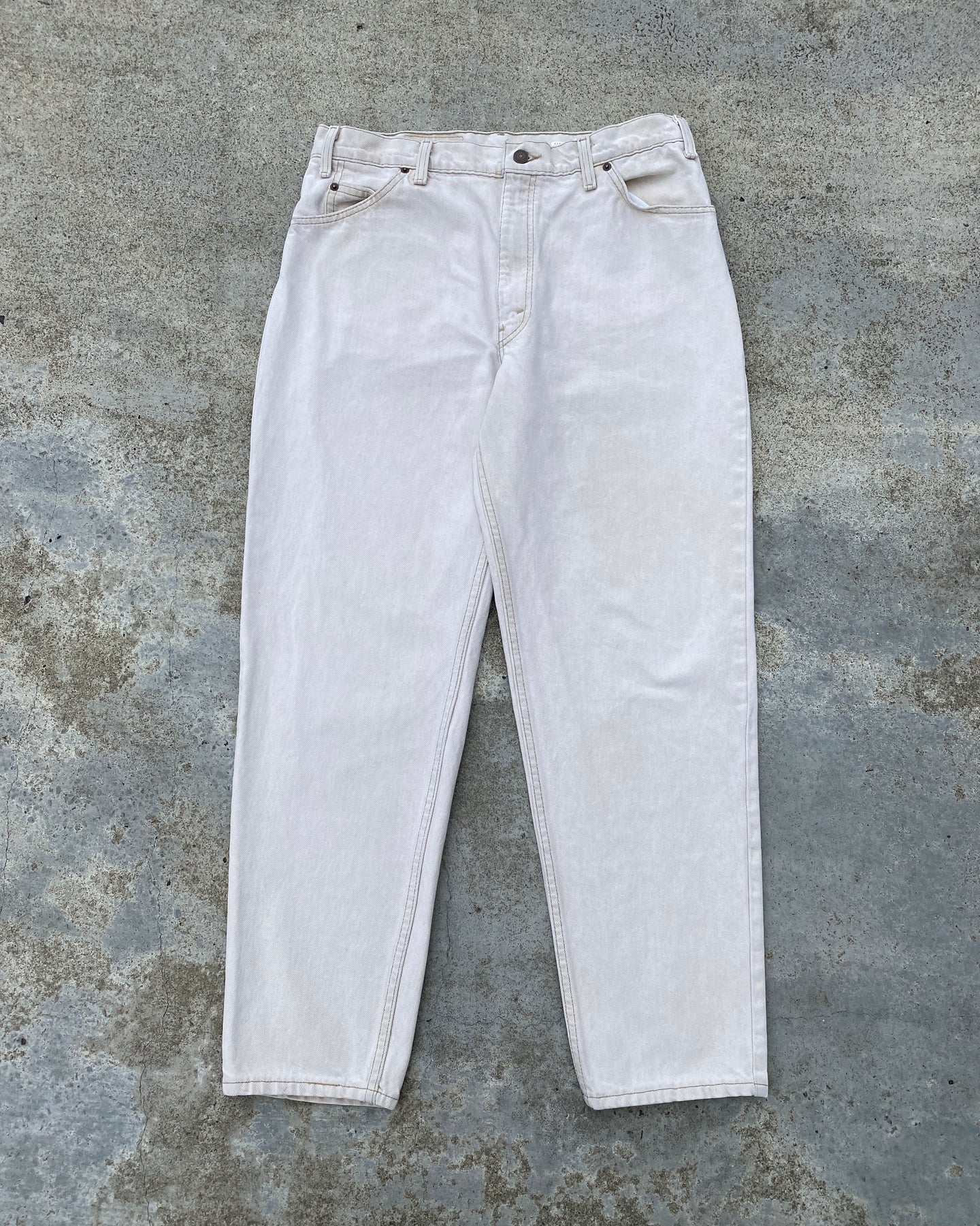 1990s Levi's 550 Orange Tab Cream Jeans - Size 34 x 30