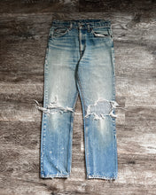 Load image into Gallery viewer, 1980s Levi&#39;s Leather Tab Thrashed 505 - Size 30 x 29
