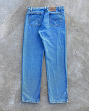 Load image into Gallery viewer, 1990s Levi&#39;s Orange Tab 505 - Size 33 x 30
