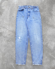 Load image into Gallery viewer, 1990s Levi&#39;s Distressed 550 - Size 30 x 31
